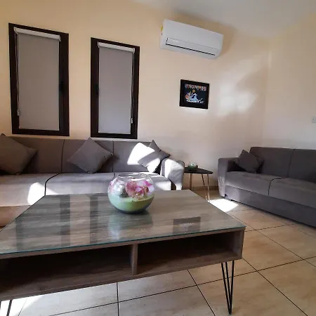 Villa Marinea *