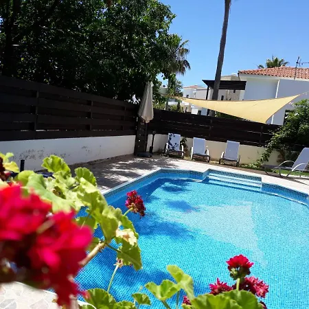 וילה Marinea Klorakas